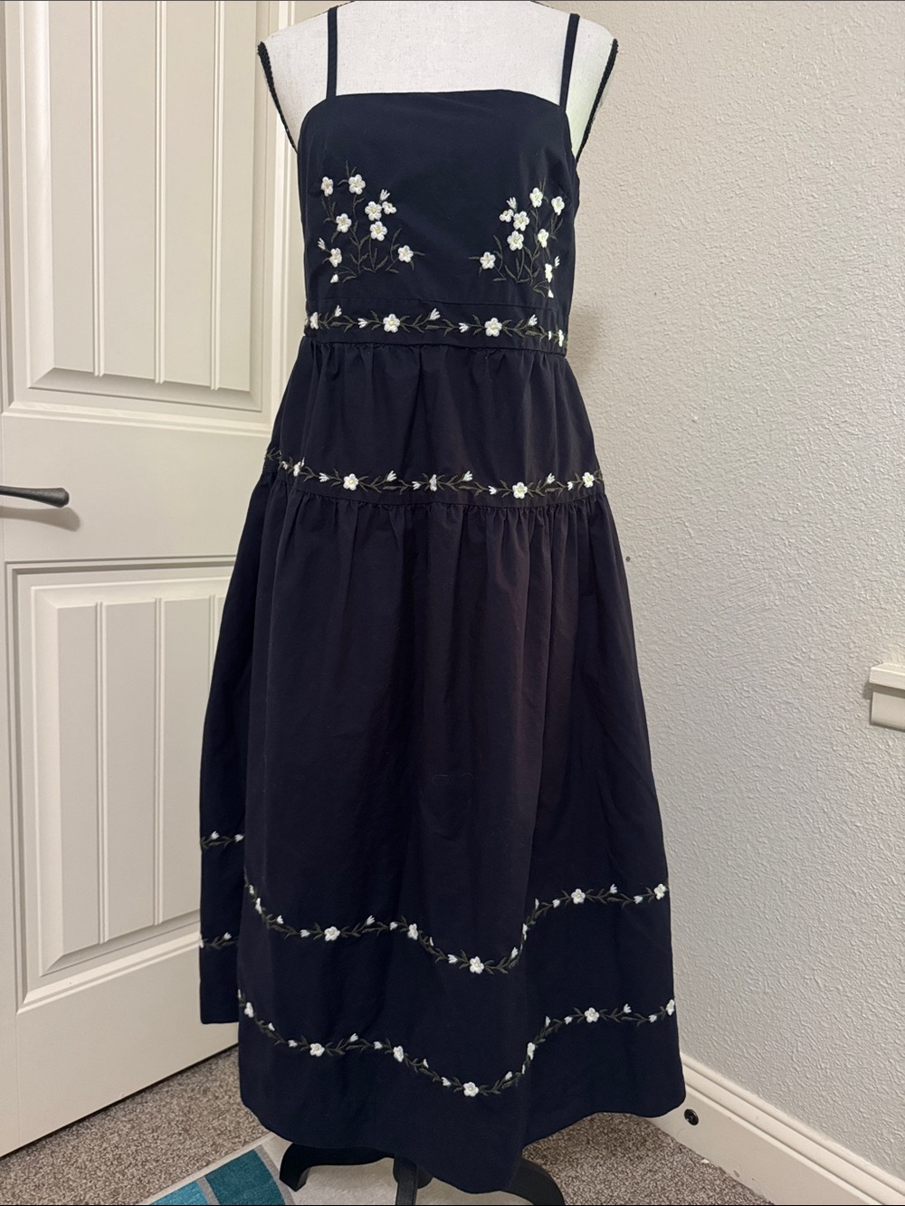 Girls' Black Floral Embroidered Tiered Formal Dress